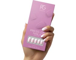 Pink Gellac Press On Nails - 2002 Babyboom Bliss - Round Medium Plaknagels - 30 Press On Nagels Met Lijm, 30 Plakstickers, Cleaner Wipe, Nagelvijl, Woodstick en Size Matcher - Snel Aan Te Brengen Plak Nagels - Voor 7-14 Dagen Mooie Nagels — cadeau in Verzorging