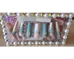 De 2 Lalas - Kunstnagels - nep nagels - plak nagels - diamandjes - steentjes - press on nails - 24 stuks - secondenlijm + nagelpatches - vijl - bokkepootje - alcoholdoekje — cadeau in Verzorging