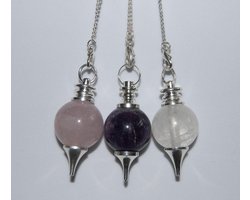 Gouden driehoek pendels. Amethist, rozenkwarts, bergkristal. Edelsteen. — cadeau in Sieraden