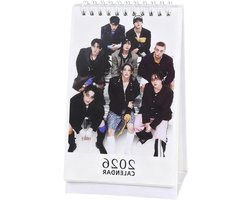 Maandkalender 2026 voor op Bureau, Kpop Thema, Desk Calendar met Feestdagen en Notities, Perfect Cadeau voor Fans — cadeau in Kalenders & Planners