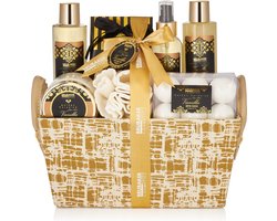 BRUBAKER Cosmetics Bad en Body Set - Vanille Mint Geur - Cadeautip Vrouw - Cadeau Idee - 14-delige Cadeauset in mand - Cadeau - Bodylotion - douchegel - Moederdag Cadeautje — cadeau in Verzorging
