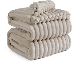 Allecto - Behaaglijke deken - Zacht en warm - XXL formaat - Beige - Grof ribdeken - Perfect voor knuffelen op de bank - 240 x 220 cm — cadeau in Wonen & Interieur