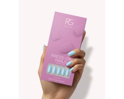 Pink Gellac Press On Nails - 266 Baby Blue - Round Medium Plaknagels - 30 Press On Nagels Met Lijm, 30 Plakstickers, Cleaner Wipe, Nagelvijl, Woodstick en Size Matcher - Snel Aan Te Brengen Plak Nagels - Voor 7-14 Dagen Mooie Nagels — cadeau in Mode & Accessoires