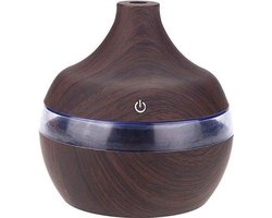 Aroma Cool Mist Diffuser 300ml - Ultrasone Vernevelaar - Etherische Olie Verstuiver - Aromadiffuser - Bevochtiger - Air/Lucht - Aroma Therapie - Verdamper - Geur Verspreider - Luchtbevochtiger - Sfeervolle LED Verlichting - Hout Look — cadeau in Wonen & Interieur