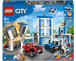LEGO City Police Station 60246 — cadeau in Spellen & Speelgoed