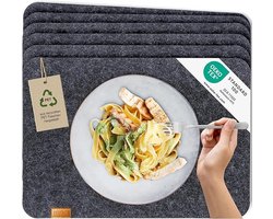 Set van 4 Vilten Placemats met Leren Label - 44x30 cm - Donkergrijs — cadeau in Wonen & Interieur