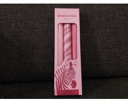 Dinerkaarsen - Dierenprint Dinerkaarsen - Set van 3 | 22 cm - Zebra - Effen - Roze | Luxe Dinerkaarsen Savanna Collection - Brandtijd: 6 uur — cadeau in Wonen & Interieur